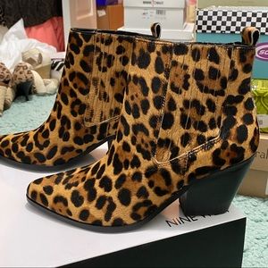 NIB Nine West Lexa leopard print pony hair pointy toe ankle boots Sz 7.5